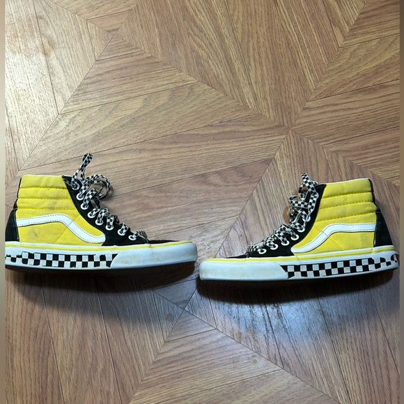 yellow checkered vans - Picture 3 of 7